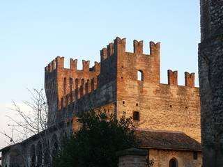 Particolare delle merlature